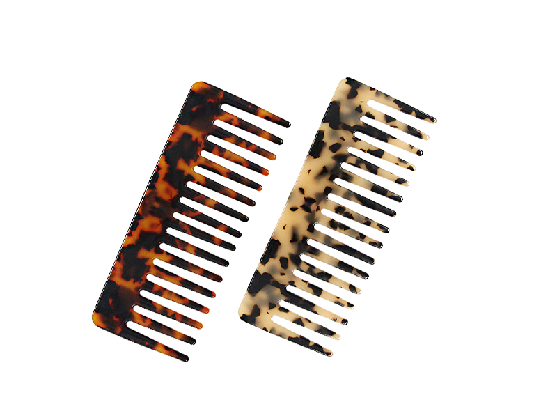 Comb